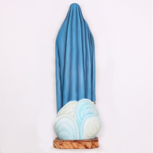 Virgen de Fátima con el mundo